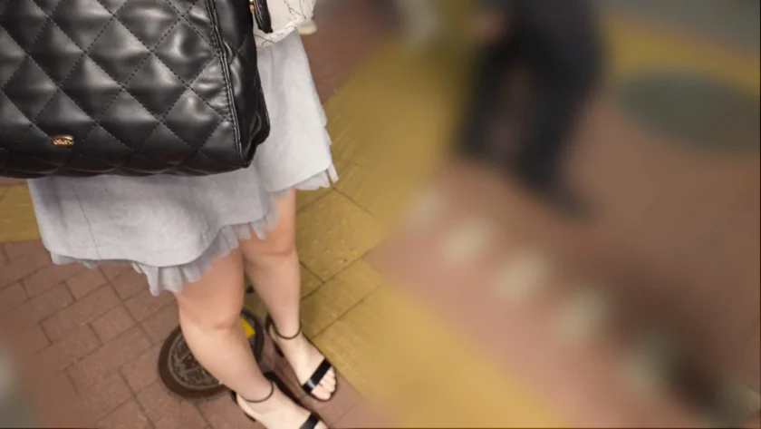 可愛くてエロい美乳美少女登場。コンドーム普及活動を放棄してセックスしたくなるエロボディ。あと美乳首。 マジ軟派、初撮。 2354 ナンパTV