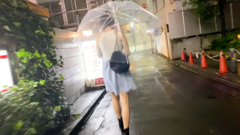 【 FC2-PPV-4883829 黒崎さく】 “知り合いのツテで紹介された美脚のスレンダーなドライバーとそのカメラワークはエキサイティング!”
